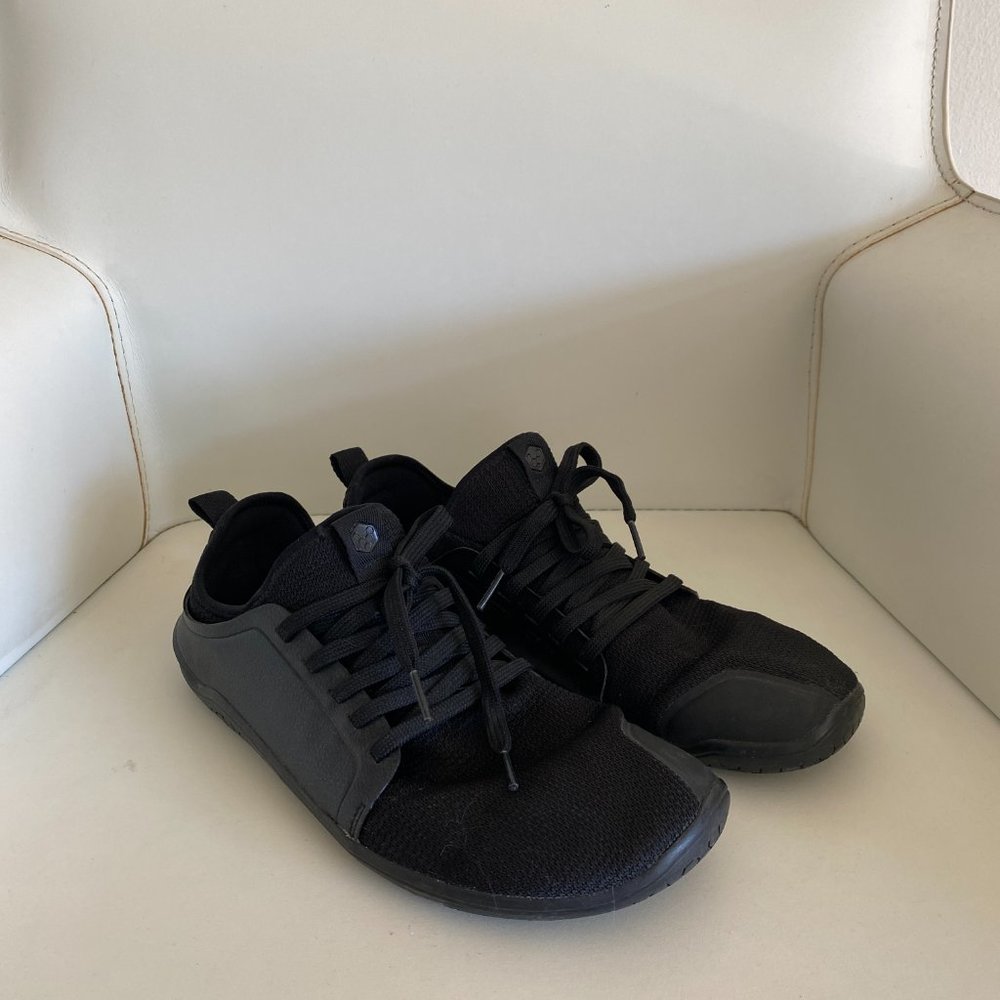 Vivobarefoot Kasana Womens Barefoot sneakers / Black / sz 41